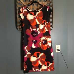 Flower print fitted dress